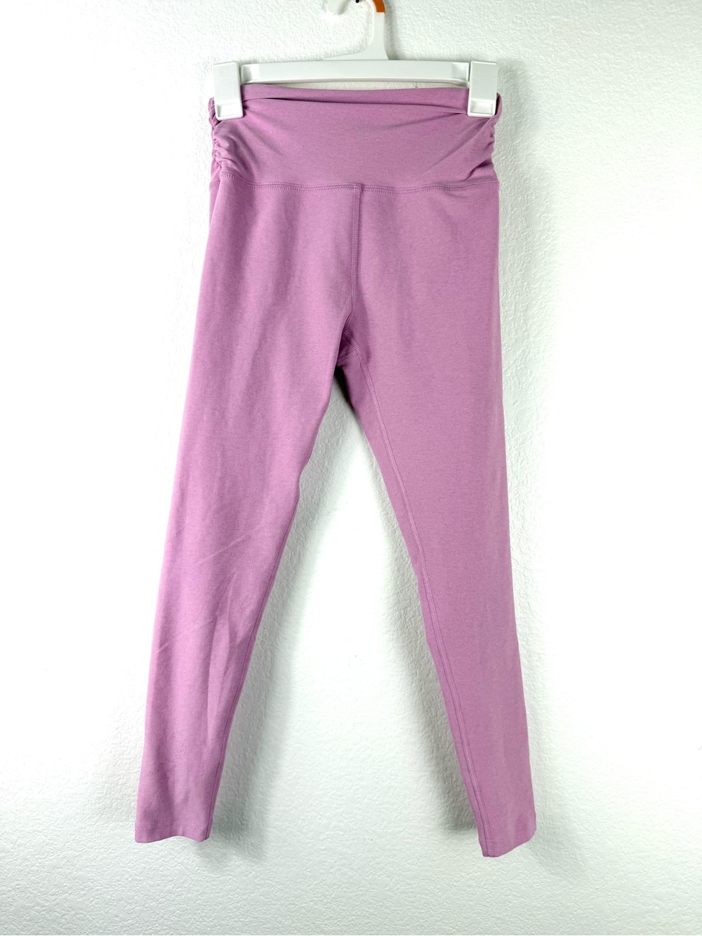Beyond yoga pink heather legging size M